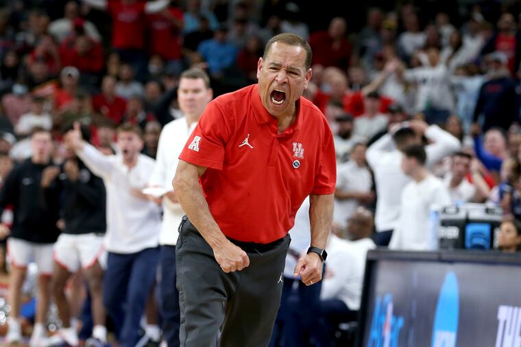 Houston coach Kelvin Sampson celebrates during his team's 72-60 victory over Arizona on Thursday night.