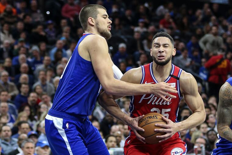 Ben Simmons (right) and his Sixers teammates stayed at No. 10 in the NBA power rankings.