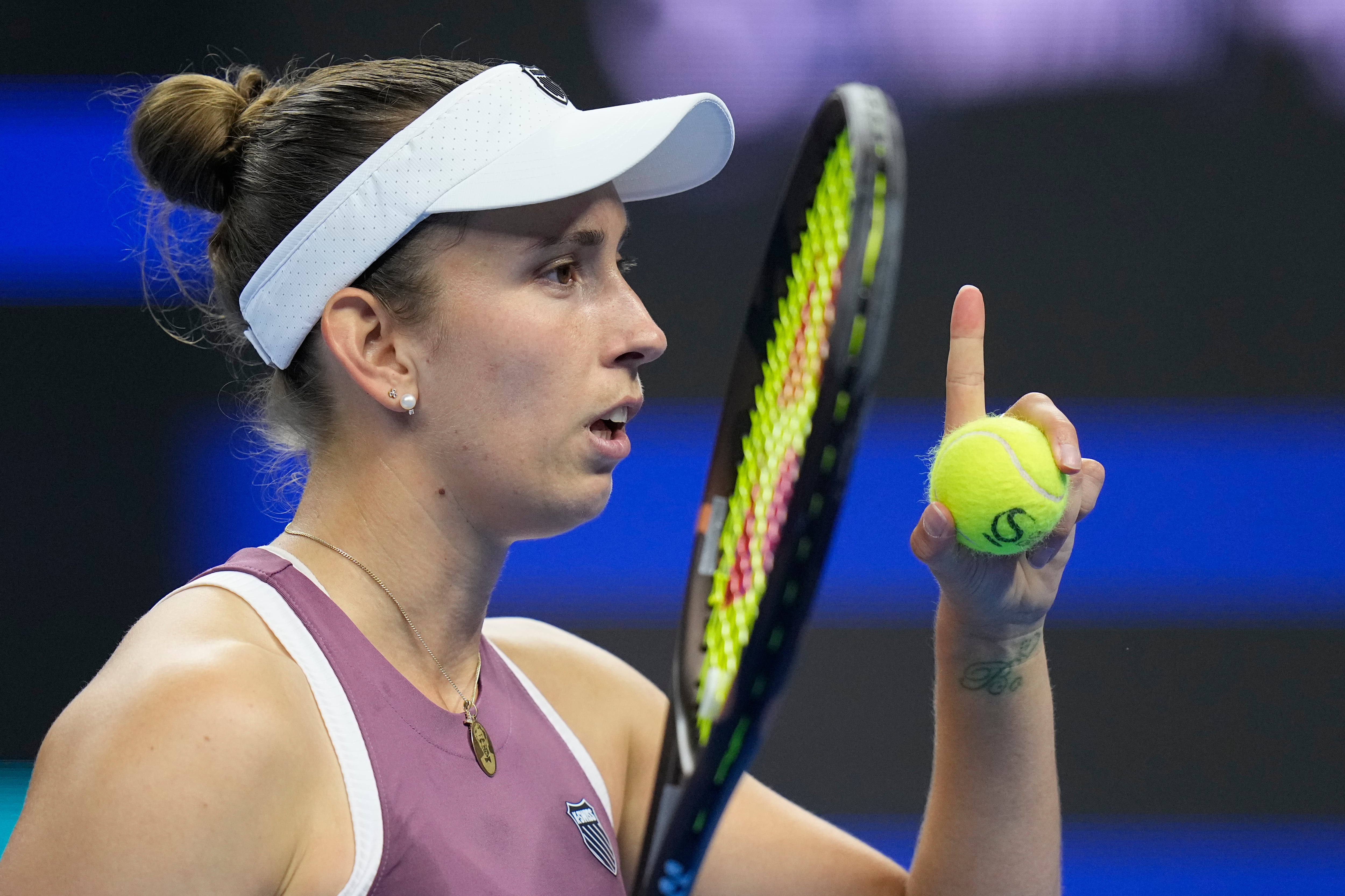 Swiatek defeats Frech 6-2, 6-1 to reach the final 16 at the WTA's Wuhan Open
