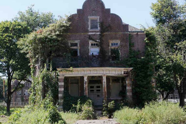 Buildings at the Pennhurst complex have been left to deteriorate since the last patients were moved out in 1987. A haunted-house attraction is set to open at the site Friday.