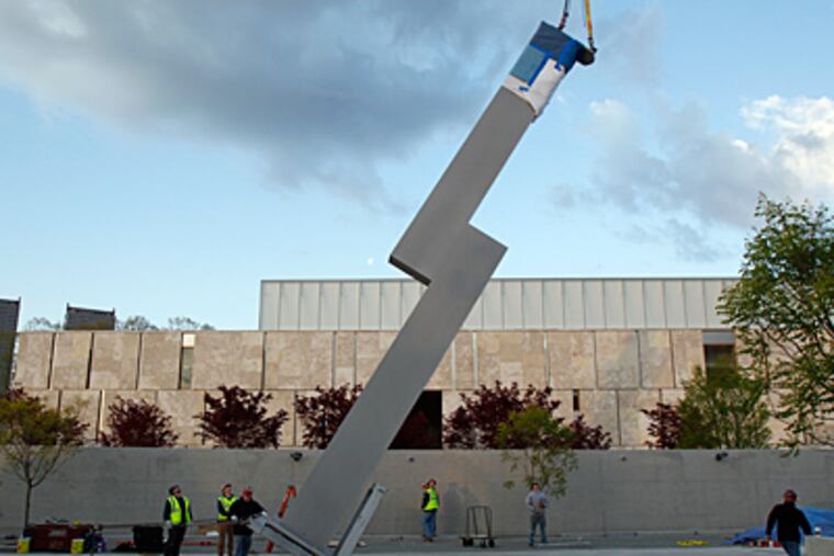 'The Barnes Totem,' a sculpture by artist Ellsworth Kelly, is installed at the new Barnes Foundation gallery on the Parkway on April 10, 2012. (AKIRA SUWA / Staff Photographer)