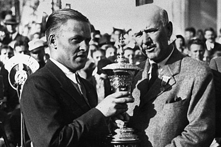 Bobby Jones (left) was a physical mess as he checked into Barclay Hotel in Philadelphia late in September of 1930. (AP file photo)