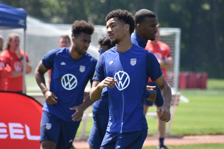 Malik Tillman (center) working out during a recent U.S. men's soccer team's practice.