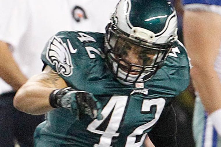 Kurt Coleman would very much like to get a chance to play in the defense the Eagles have now, after spending 12 weeks getting his body and psyche battered behind the wide-nine alignment. (Ron Cortes/Staff file photo)