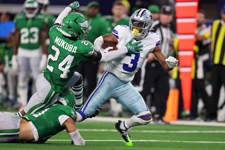 Rookie safety Andrew Mukuba suffered a leg fracture in Sunday's loss to the Cowboys.