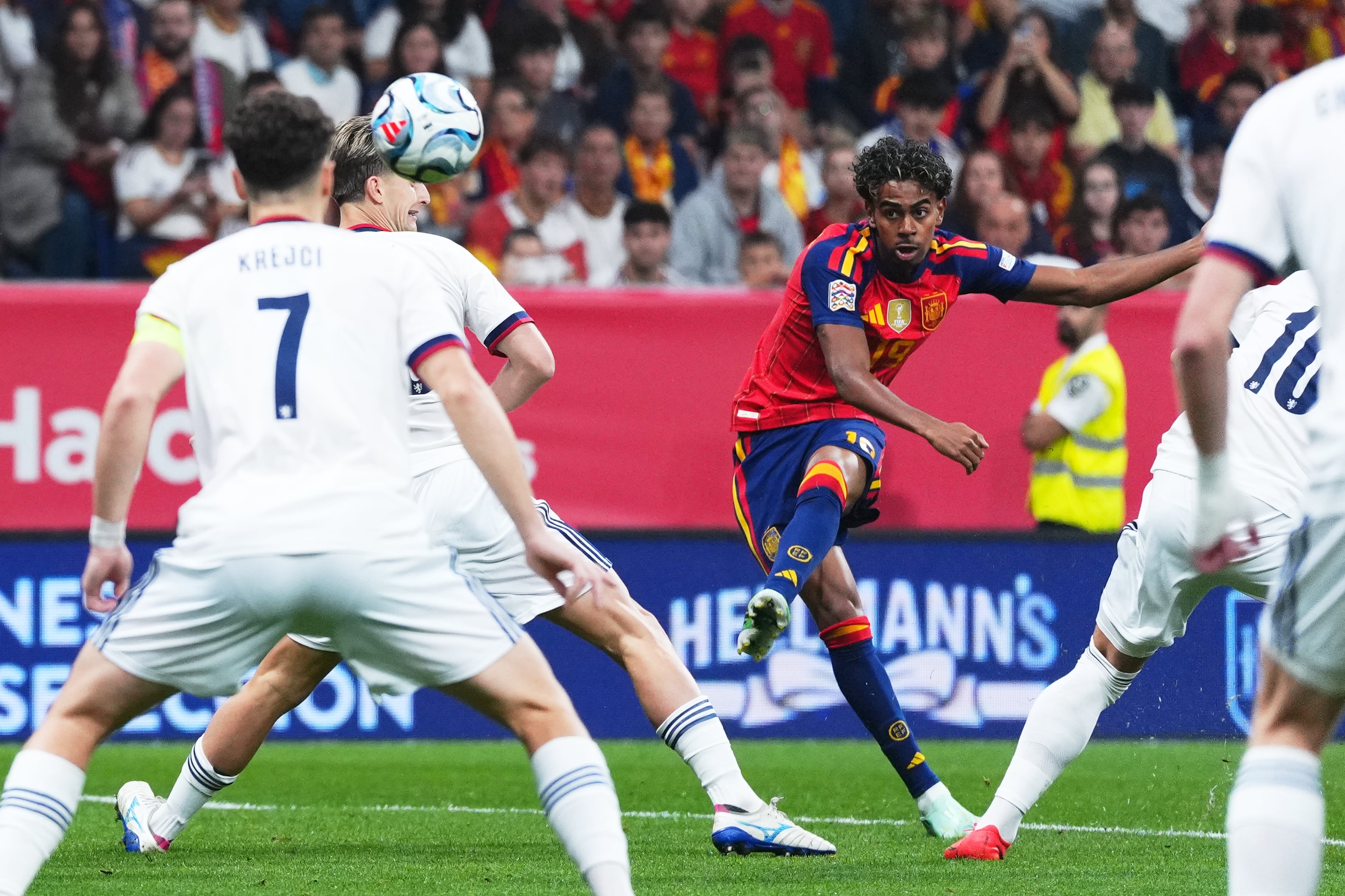 Ballon d'Or rivals Yamal and Kane star for Spain and England in Nations League wins