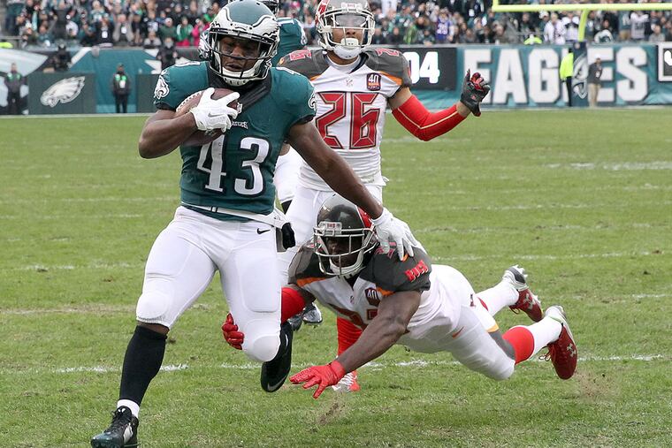 Eagles coach Doug Pederson has big plans for elusive Darren Sproles this season.
