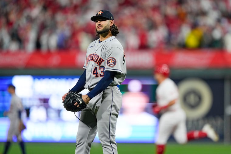 Kyle Schwarber rounds the bases after hitting a two-run home run off Astros starter Lance McCullers Jr. in the fifth inning.