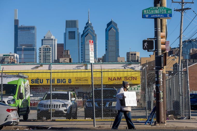 Delores Diane Canady, a member of a South Philadelphia community group, during a demonstration last month opposing the possible redesign of Washington Avenue.