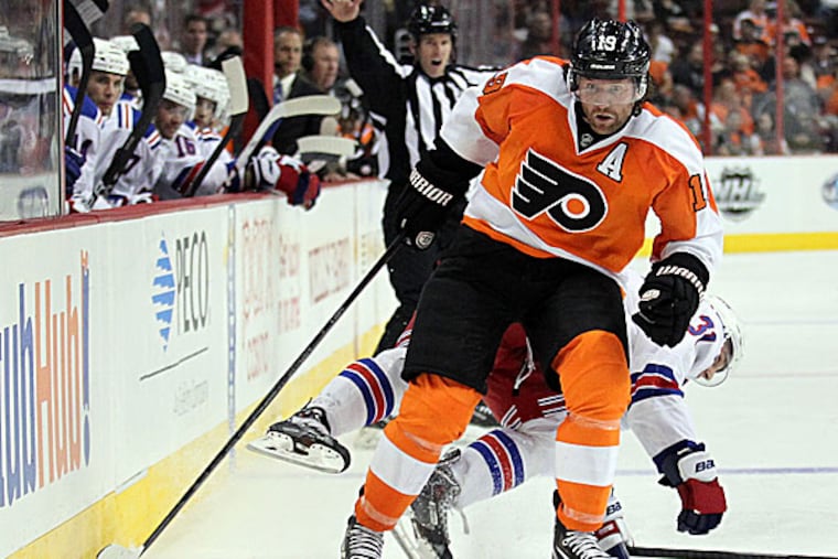Flyers forward Scott Hartnell. (Yong Kim/Staff Photographer)