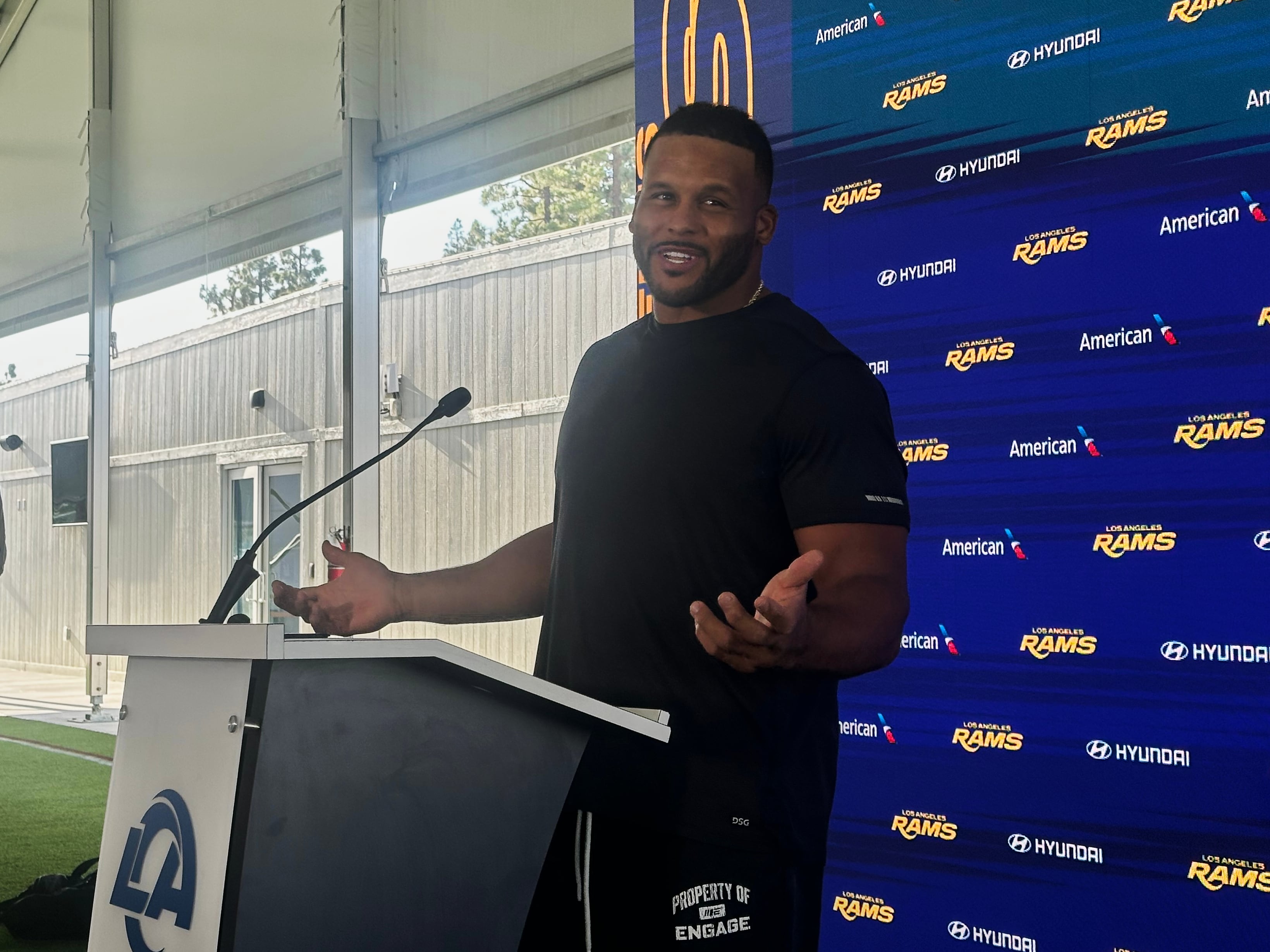 Aaron Donald Returns to Rams After 2½ Years, Ending Retirement