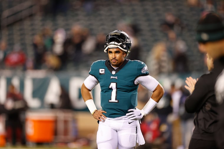 Philadelphia Eagles quarterback Jalen Hurts (1) pregame warm up before facing Washington Football Team Tuesday, December 21, 2021 at Lincoln Financial Field in Philadelphia, Pa.