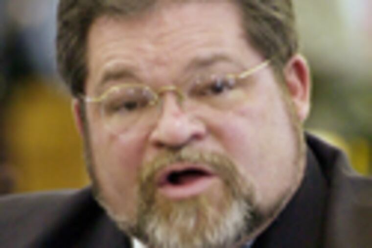 Justice Roberto Rivera-Soto responded to a judicial complaint.