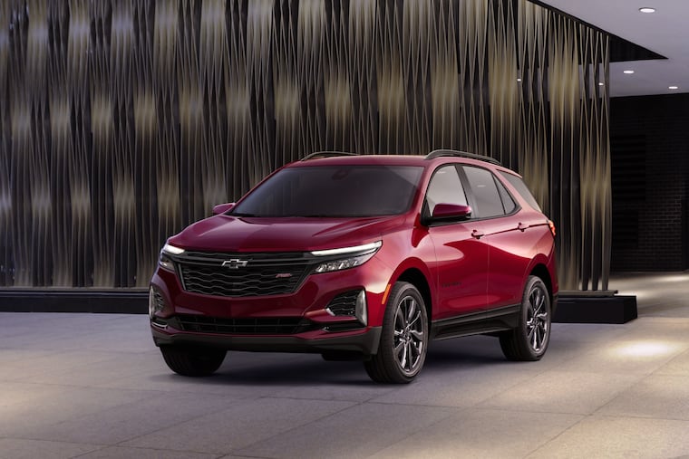 The 2022 Chevrolet Equinox gets a new look up front that dresses the vehicle up nicely.