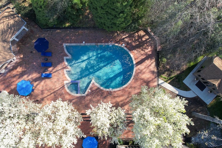 An aerial view of the Flyers-logo shaped pool installed by hockey legend Bobby Clarke.
