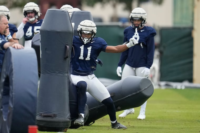 Penn State linebacker Abdul Carter (11) runs a drill during practice ahead of the Rose Bowl.