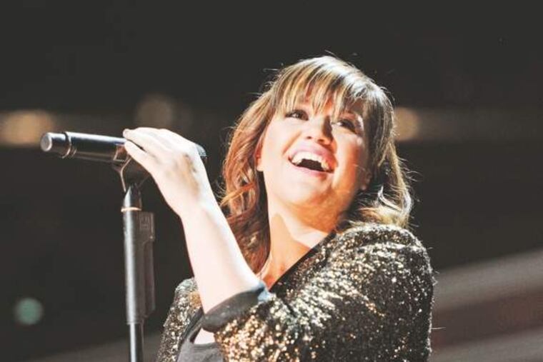 Kelly Clarkson: Helping cancer patients get “Stronger.”