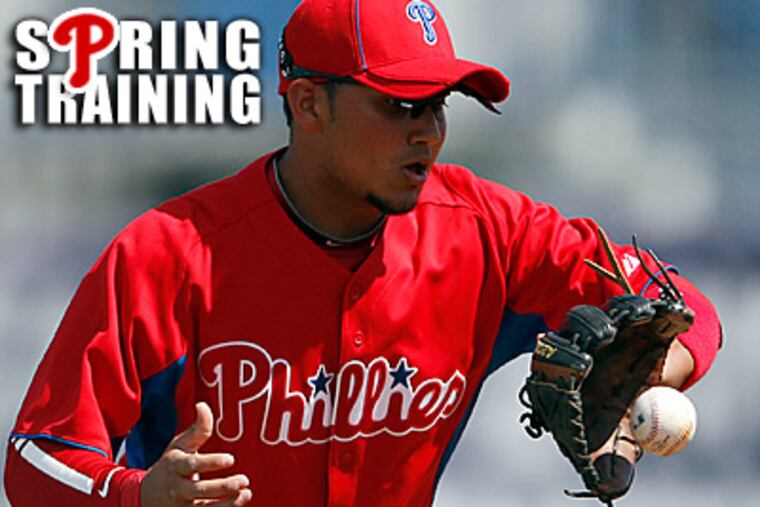 Phillies' Freddy Galvis catches a third-inning ground ball. (Yong Kim/Staff Photographer)