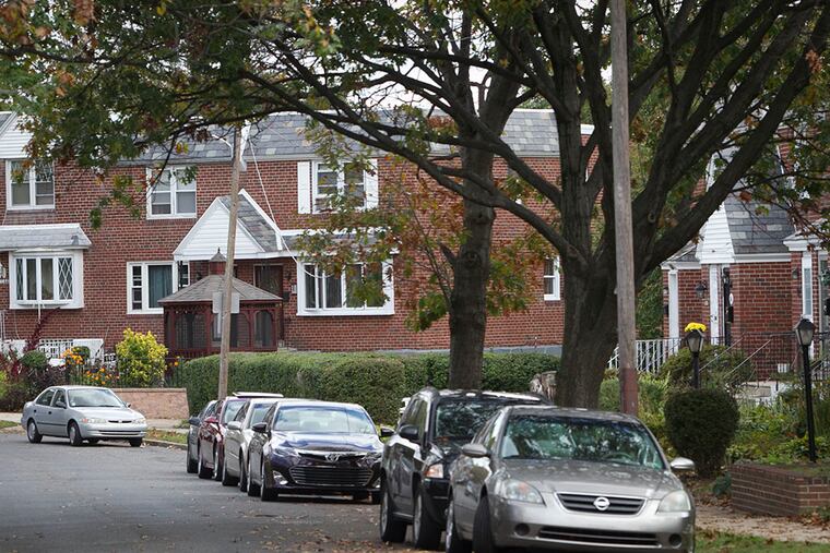 100 block of Colonial Street in East Oak Lane on Tuesday, October 14, 2014. ( ALEJANDRO A. ALVAREZ / STAFF PHOTOGRAPHER )