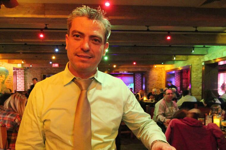 Co-owner Victor Perez at Señor Salsa, 1301 Old York Rd., Jenkintown. (MICHAEL KLEIN / Philly.com)