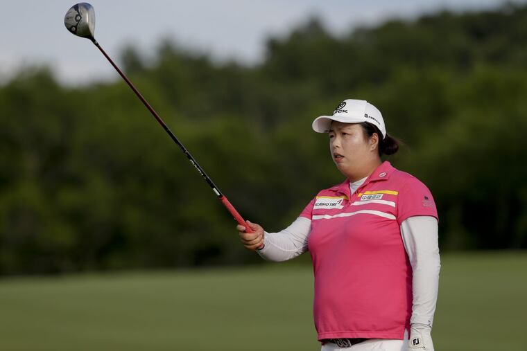 Shanshan Feng lost her three-round lead in the U.S. Women’s Open tournament Sunday.