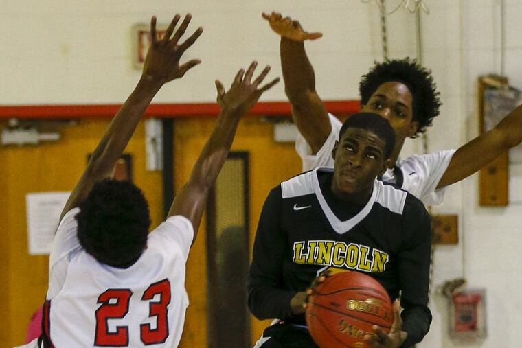 Khalif Meares (center) and Lincoln will take on Neshaminy in a PIAA Class 6A quarterfinal on Saturday.