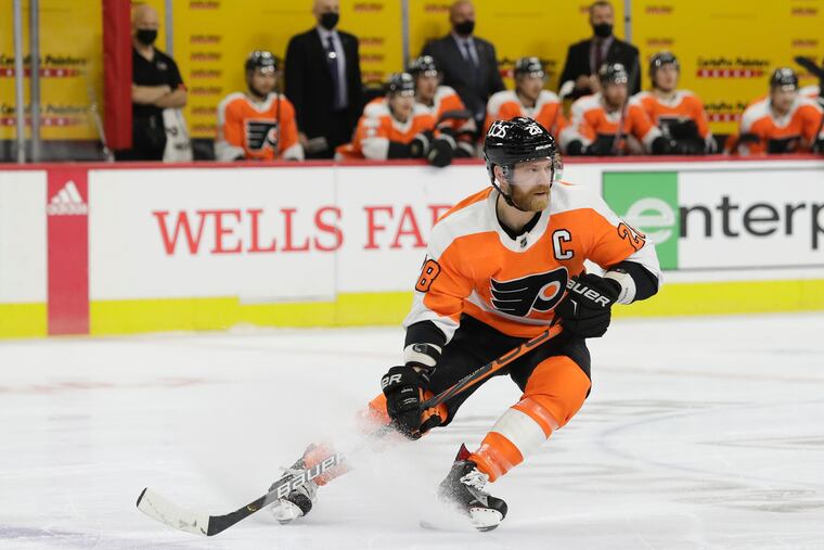 Flyers captain Claude Giroux skates against the Buffalo Sabres on Jan. 18. On Tuesday, he will become the longest-tenured captain in the franchise's history.