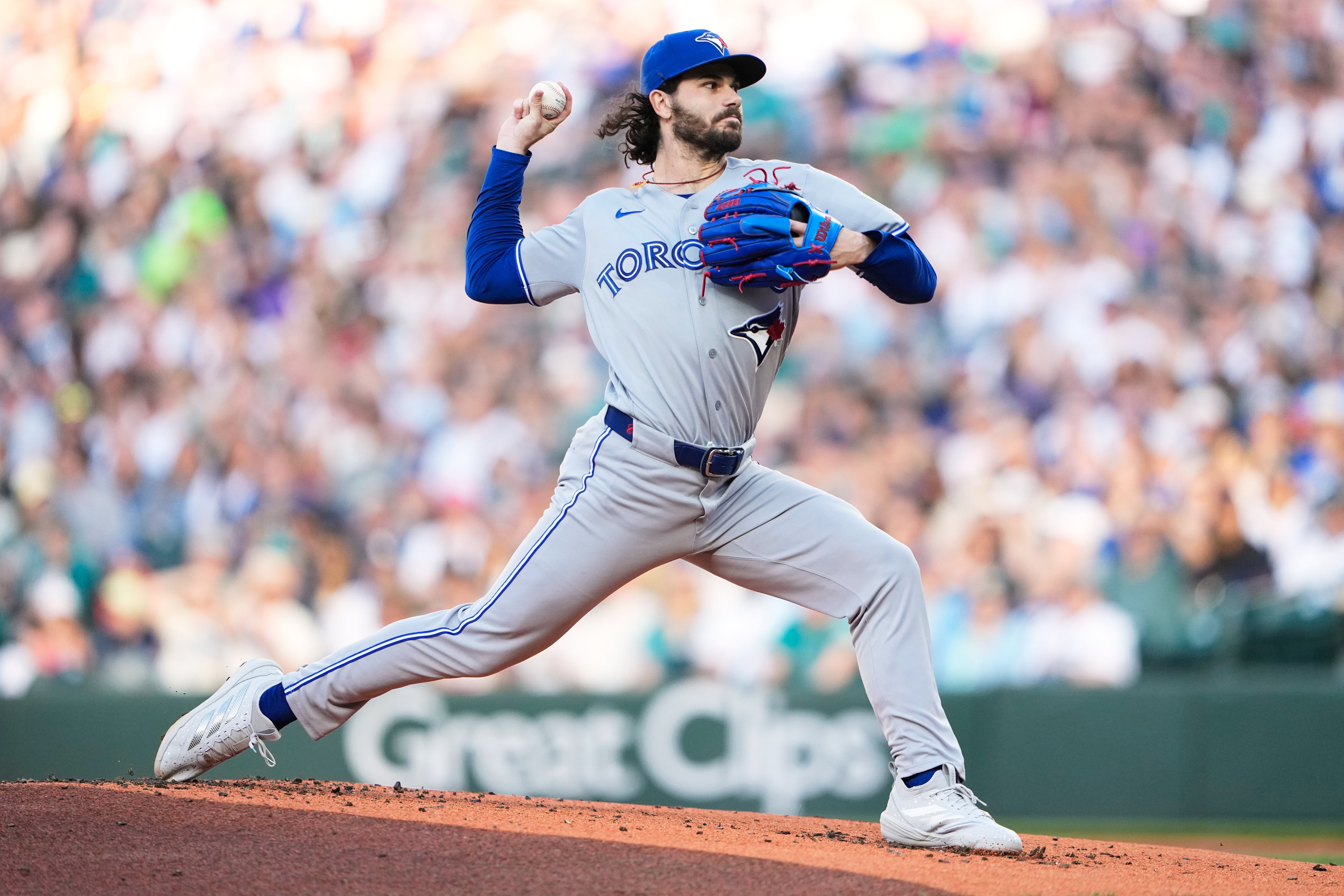 Dylan Cease strikes out 9 in 7 innings as Blue Jays blank Mariners 2-0 in ALCS rematch