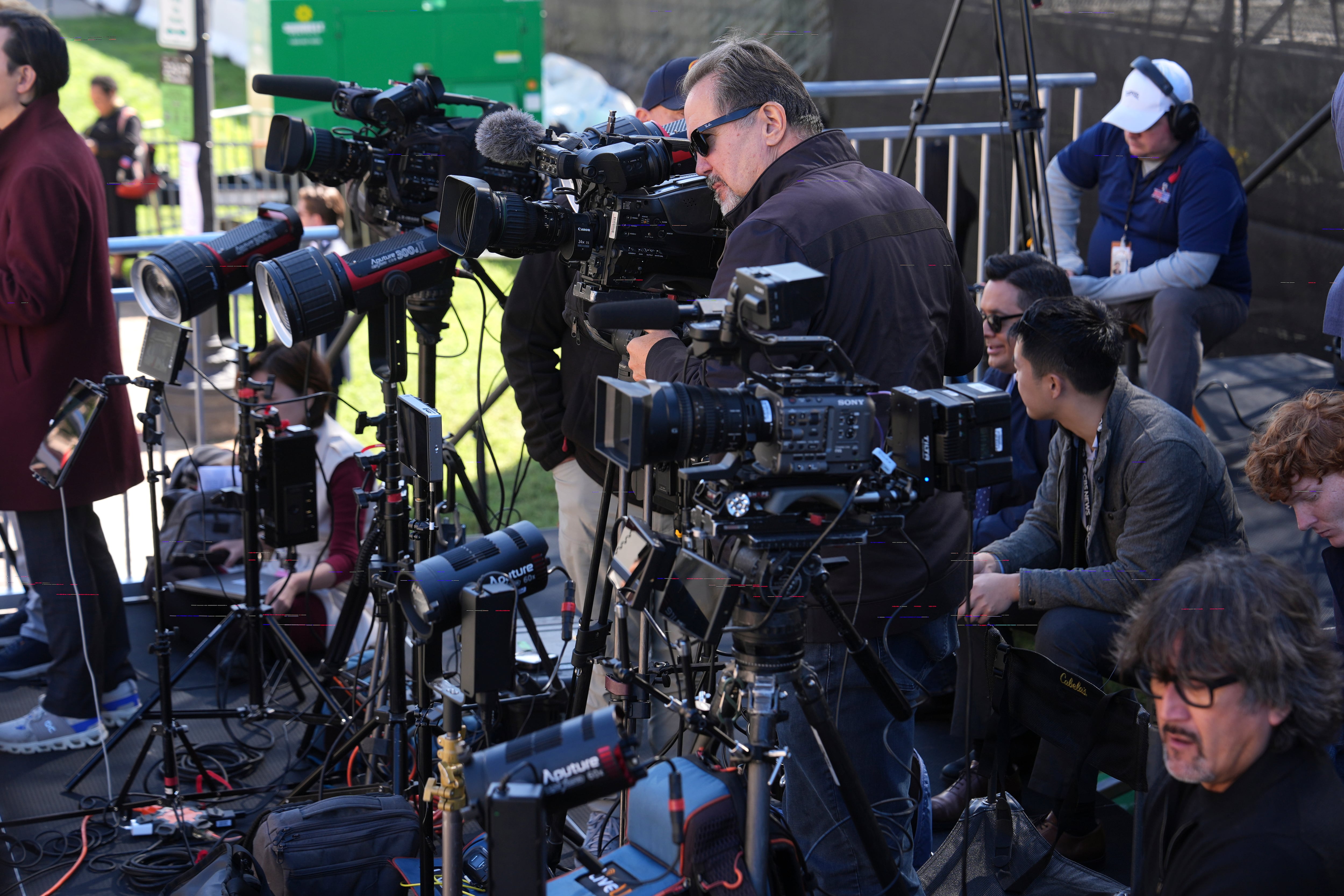 Federal Judge Temporarily Restores White House Access for CNN, MS NOW, Politico Journalists