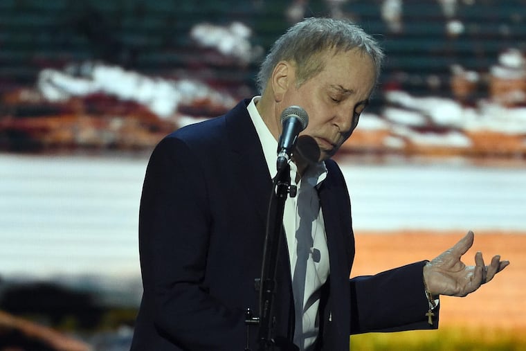Paul Simon performs during the 2016 Democratic National Convention on Monday, July 25, 2016 at the Wells Fargo Center.