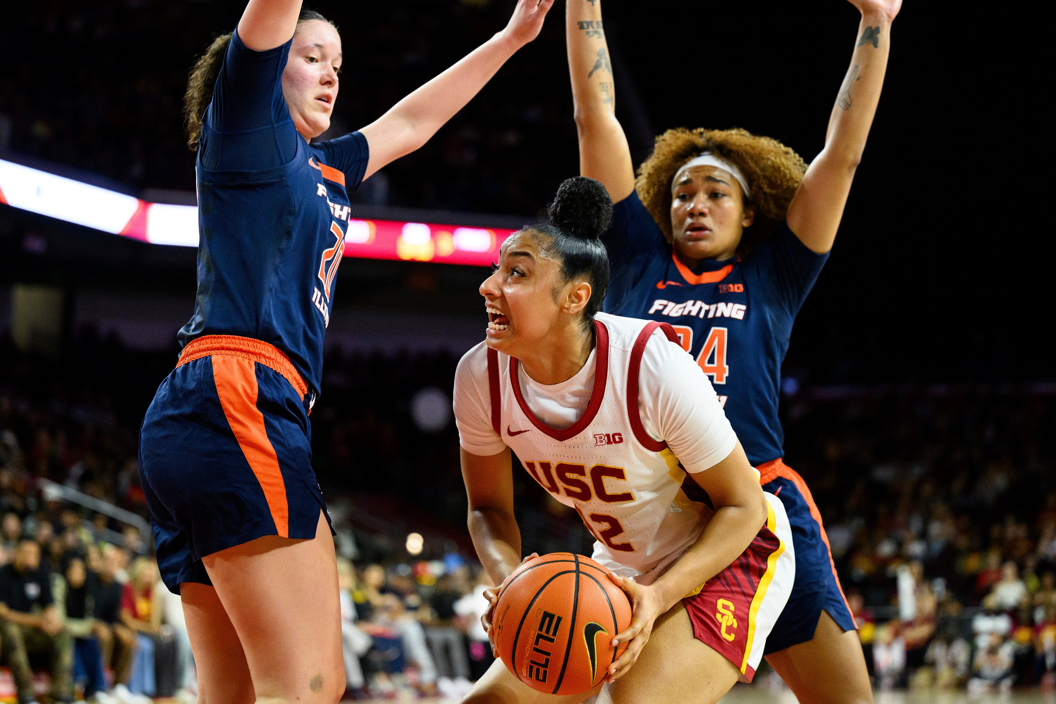 JuJu Watkins returns for USC, and the Trojans' title hopes soar in the talent-laden Big Ten