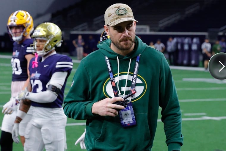 Sean Mannion will have a major challenge as he sorts out the Eagles' offensive issues.