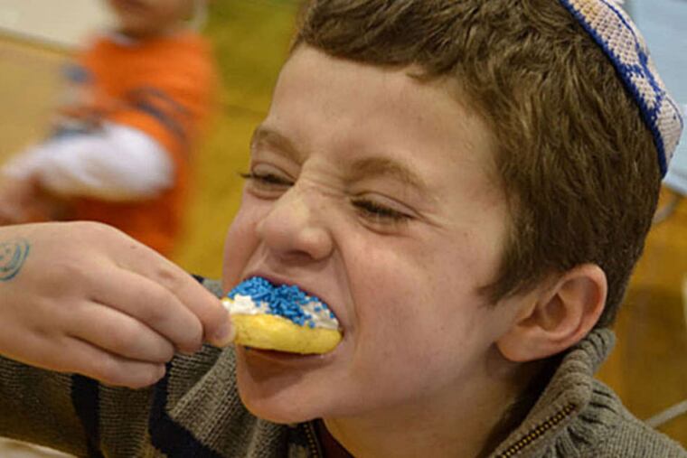 Food and fun at the Chanukah Extravaganza in Wynnewood.