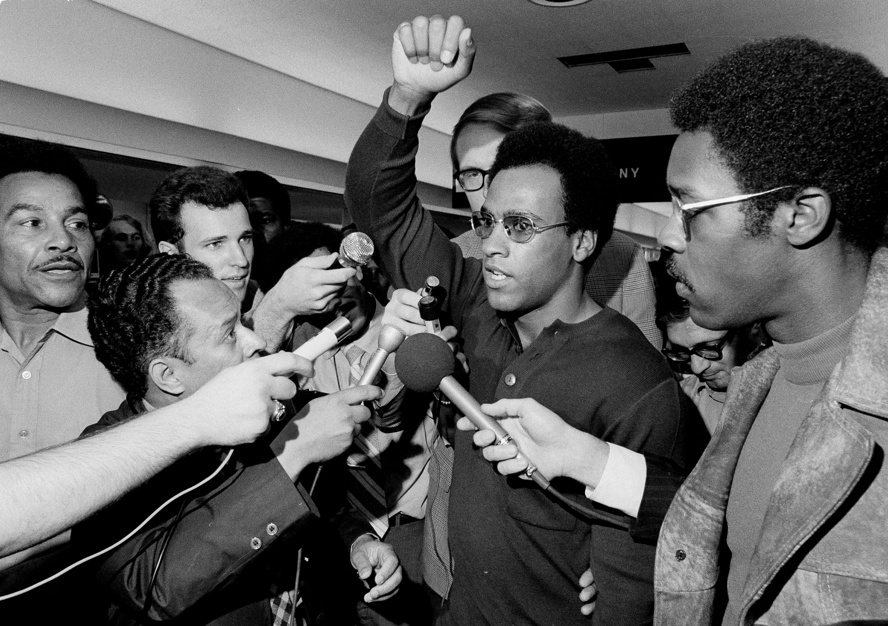 Black Panther Party stalwarts to celebrate 1966 founding in Oakland, programs that aided the poor