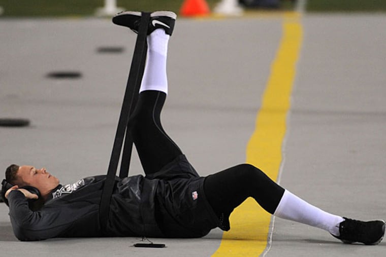 Eagles kicker Cody Parkey stretches. (Clem Murray/Staff Photographer)