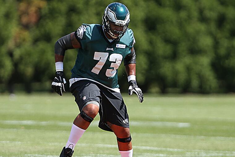Eagles offensive lineman Wade Smith. (David Maialetti/Staff Photographer)