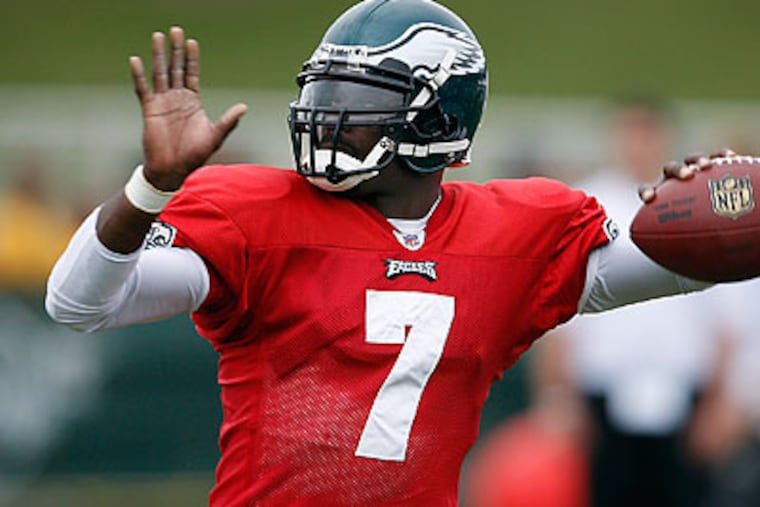 Michael Vick is the Eagles' No. 2 quarterback now in every way. (David Maialetti/Staff Photorapher)