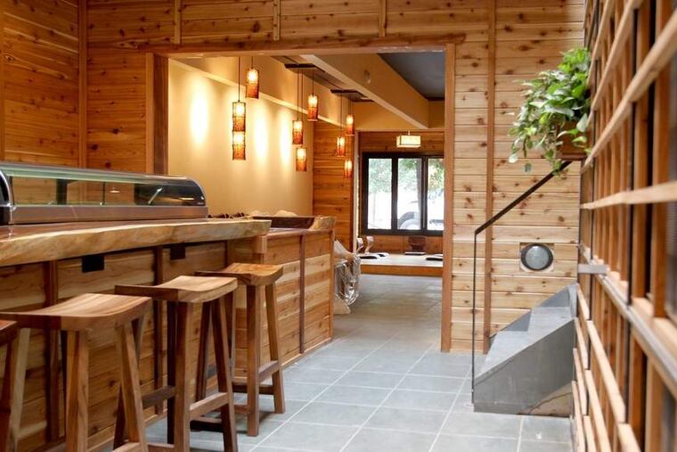 Yanako, a Japanese restaurant, will close to make way for a restaurant specializing in Chinese hot pot. It will be relocated a block away.