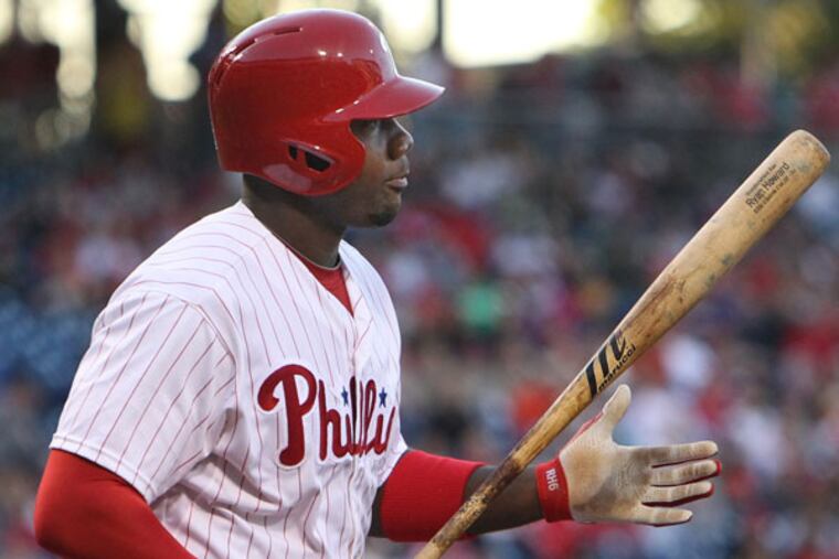 Ryan Howard reacts after his first of three strike-outs. (Ron Cortes/Staff Photographer)