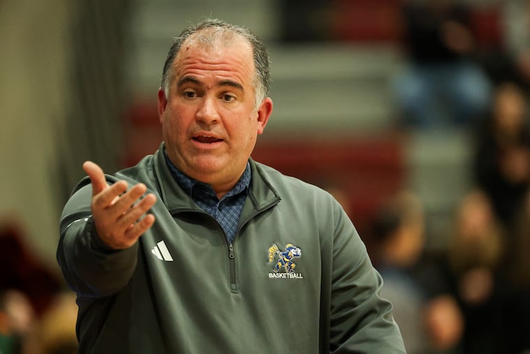 La Salle coach Mountain MacGillivray led his team to a Women's NIT bid.