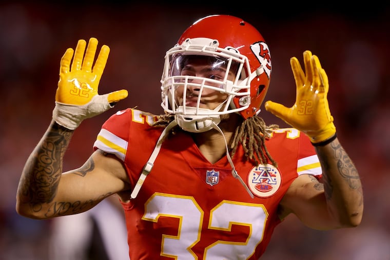 The Kansas City Chiefs' Tyrann Mathieu gestures to the fans during the second half against the Dallas Cowboys at Arrowhead Stadium on Nov. 21, 2021, in Kansas City, Missouri. (Jamie Squire/Getty Images/TNS)