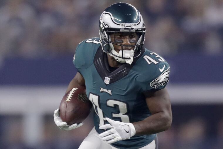 Eagles' running back Darren Sproles runs with the football against the Dallas Cowboys on Sunday, October 30, 2016 in Arlington, Tex.
