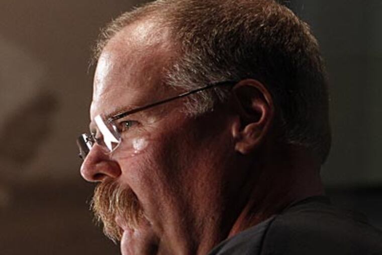 The Eagles have made 13 trips into the red zone and scored only five touchdowns. (David Maialetti/Staff Photographer)