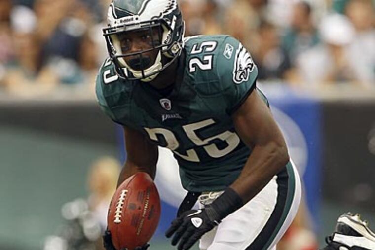 Eagles running back LeSean McCoy enters the final year of his contract in the upcoming season. (Yong Kim/Staff file photo)