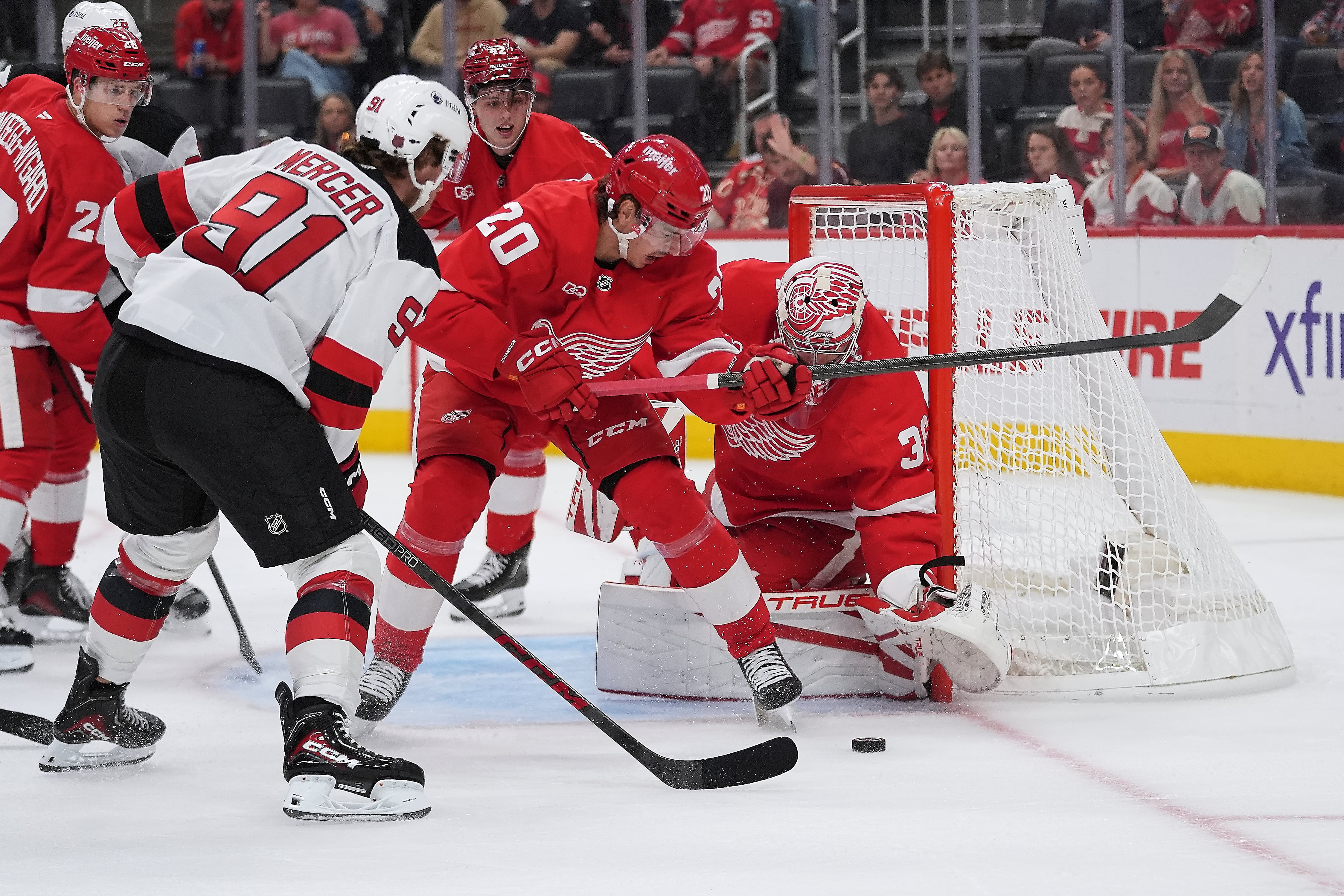 Jack Hughes scores on a breakaway in OT, lifts Devils to a 5-4 win over Red Wings