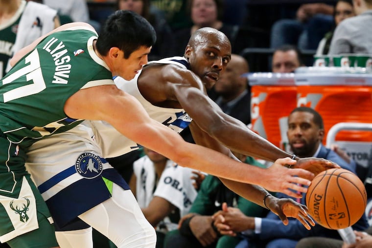 Anthony Tolliver, right, will join the Sixers on Wednesday.