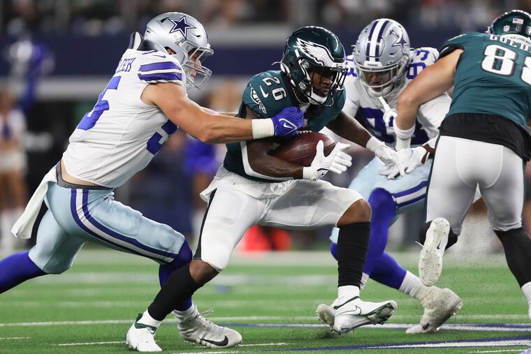 Eagles running back Miles Sanders had just two carries for 27 yards against the Cowboys in Week 3.