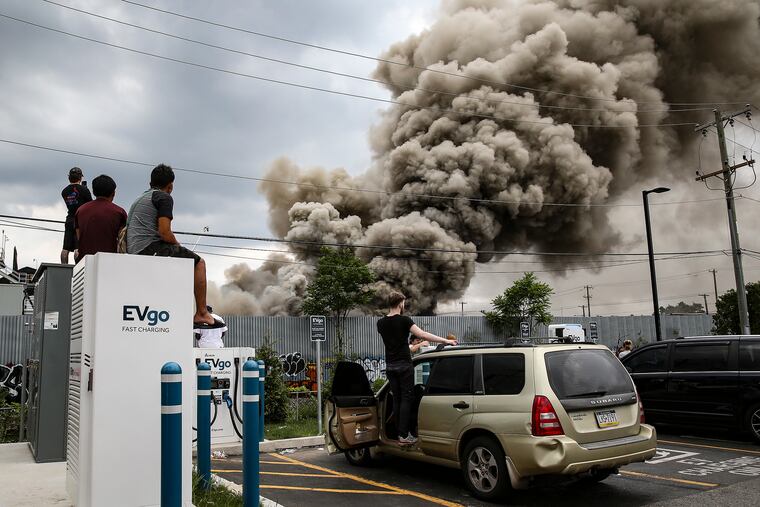 Port Richmond scrapyard fire leads to Philadelphia air-quality warning