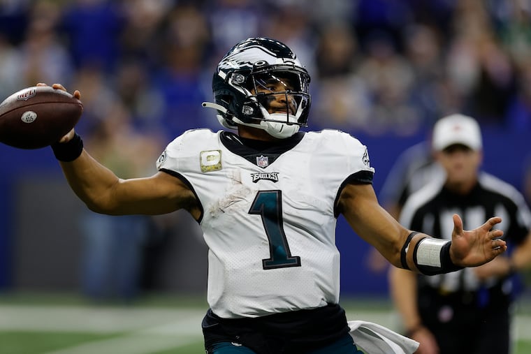 Jalen Hurts and the Eagles welcome the Packers to Lincoln Financial Field in prime time on Sunday.