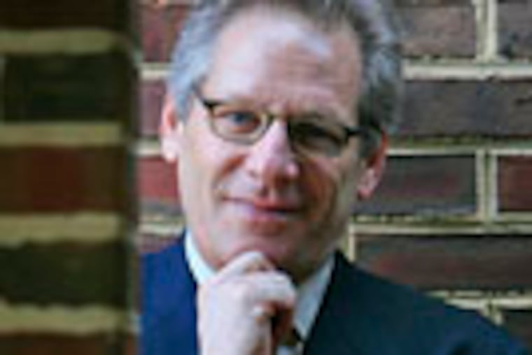 Penn prof., Stew Friedman, author of "Total Leadership." Is posing for photo at the Wharton at Penn/ Steinberg-Dietrich Hall. 03/30/2009 (Akira Suwa / Staff Photographer ). EDITORS NOTE : QNASTEW06-B 109091 AS --- Workplaces are a mess with all these layoffs? How should managers lead in this circumstance. We ask Penn prof Stew Friedman, author of "Total Leadership."